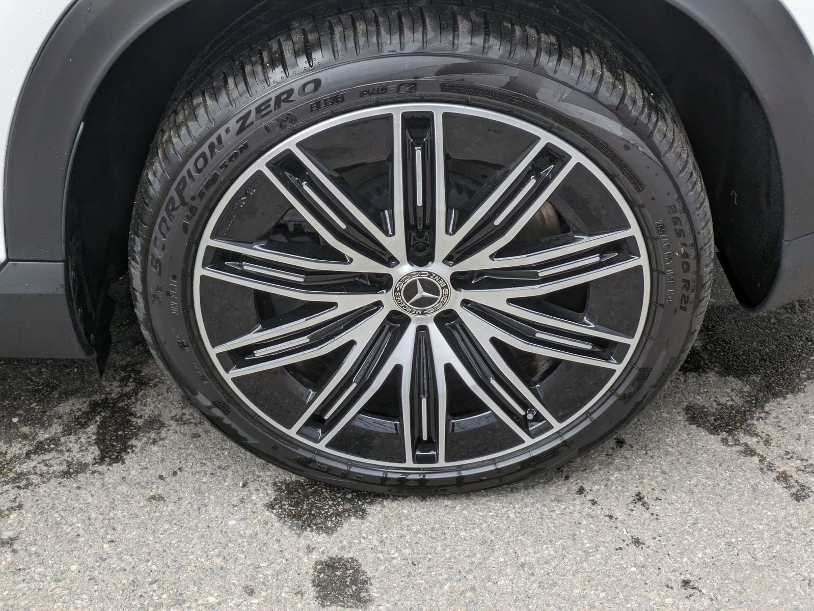 New 2025 Mercedes-Benz EQE 500 4MATIC SUV image 15