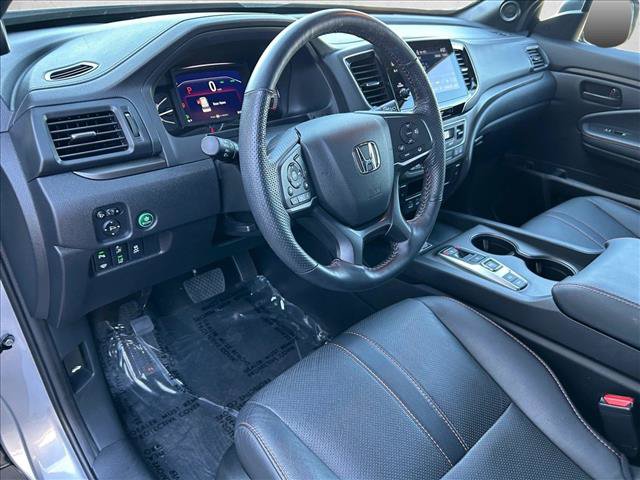 Used 2025 Honda Passport TrailSport image 10