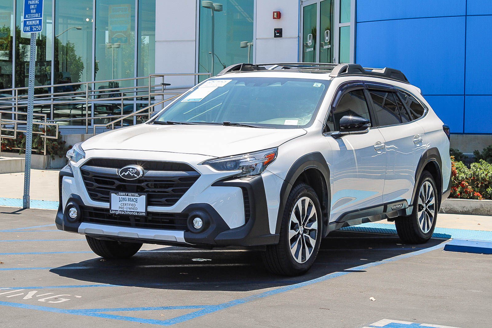 Used 2024 Subaru Outback Limited AWD/4WD image 3