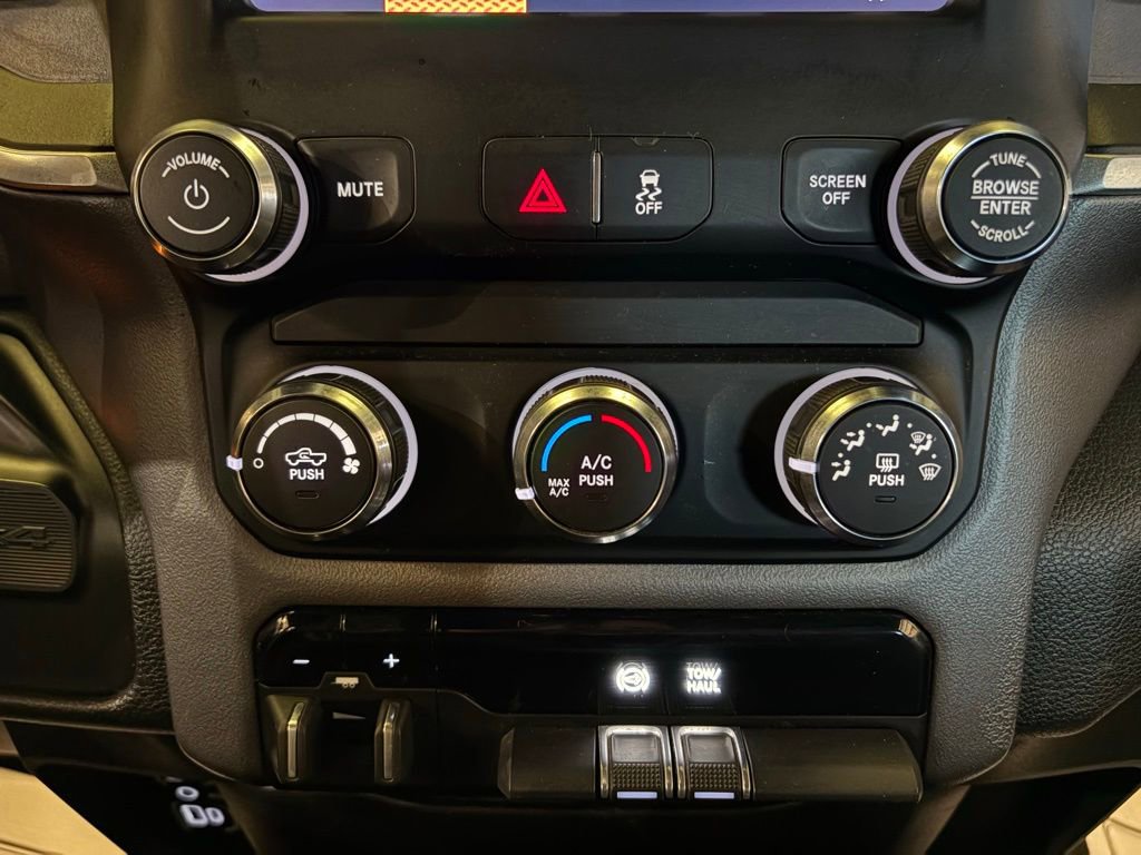 Used 2022 RAM 2500 Big Horn image 28