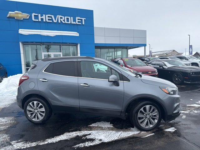 Used 2019 Buick Encore Preferred image 2
