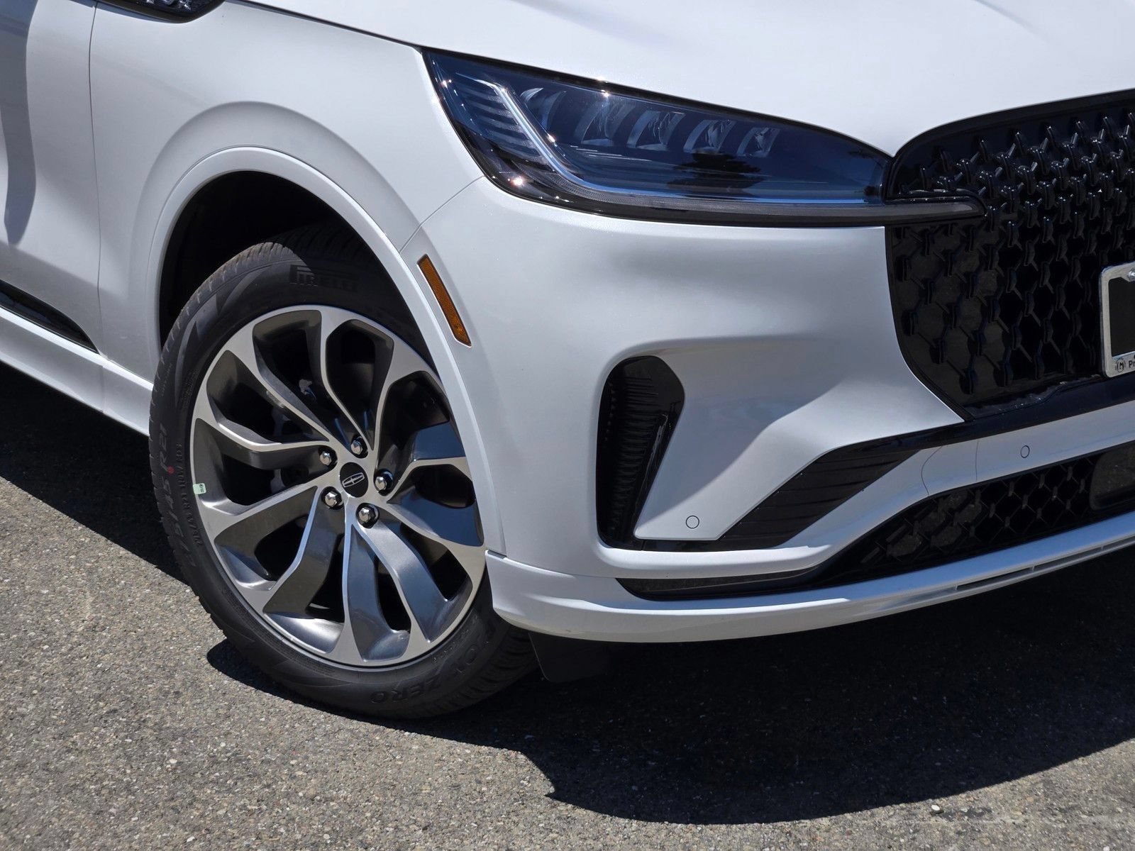 New 2026 Lincoln Aviator AWD image 6