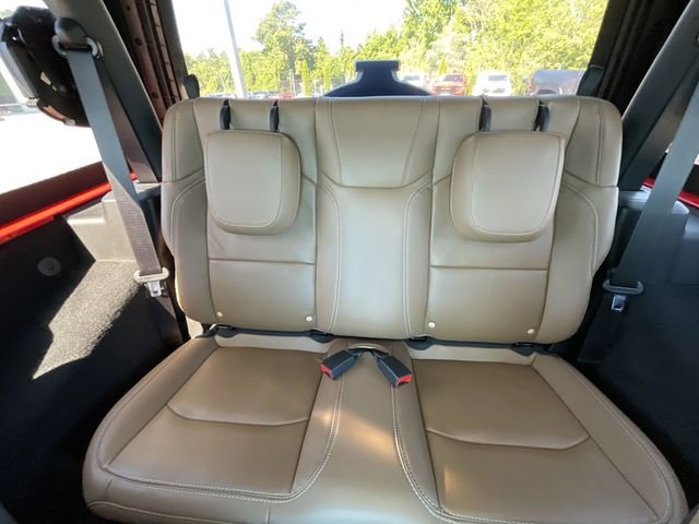 Used 2021 Jeep Wrangler Rubicon AWD/4WD image 17