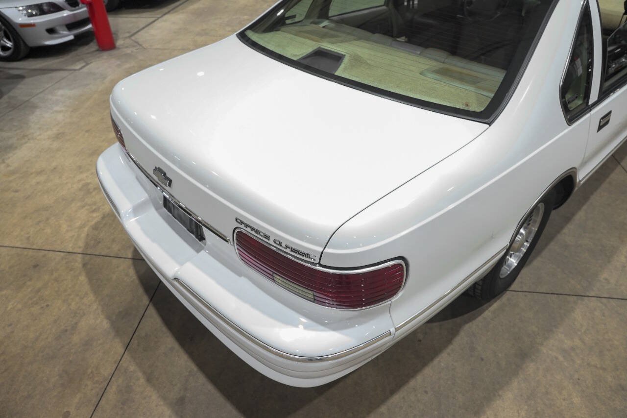 Used 1996 Chevrolet Impala SS RWD image 20