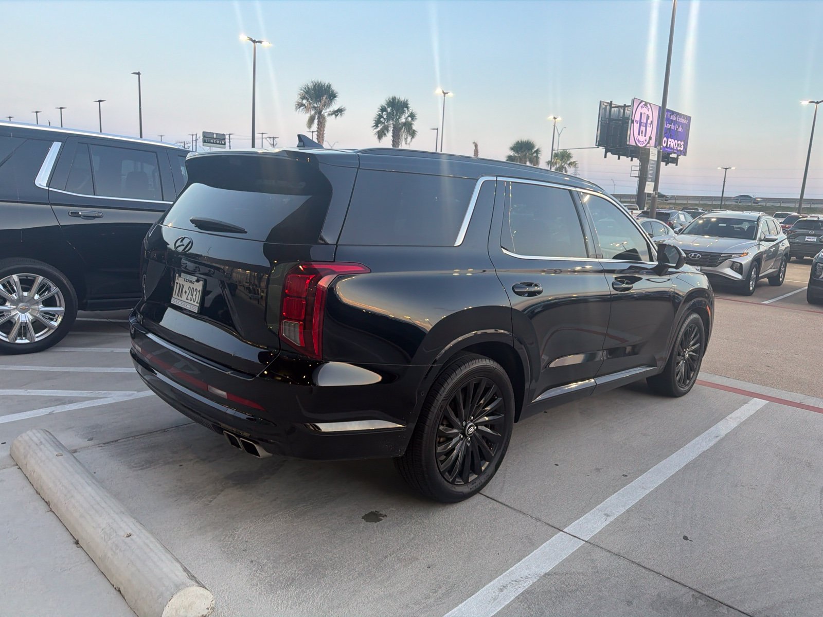 Used 2024 Hyundai Palisade Calligraphy AWD/4WD image 5