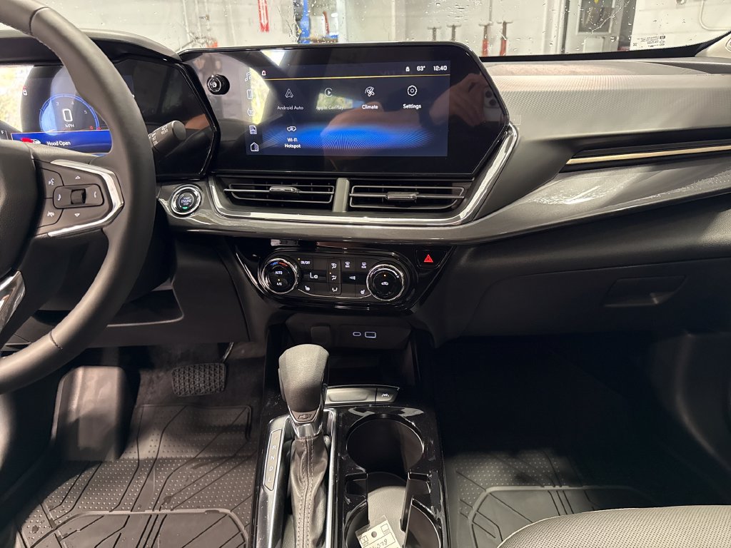 New 2026 Chevrolet Trax ACTIV w/ Sunroof Package FWD image 10