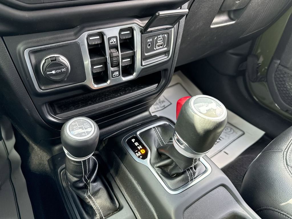 Used 2023 Jeep Wrangler Unlimited Sahara w/ Cold Weather Group image 20