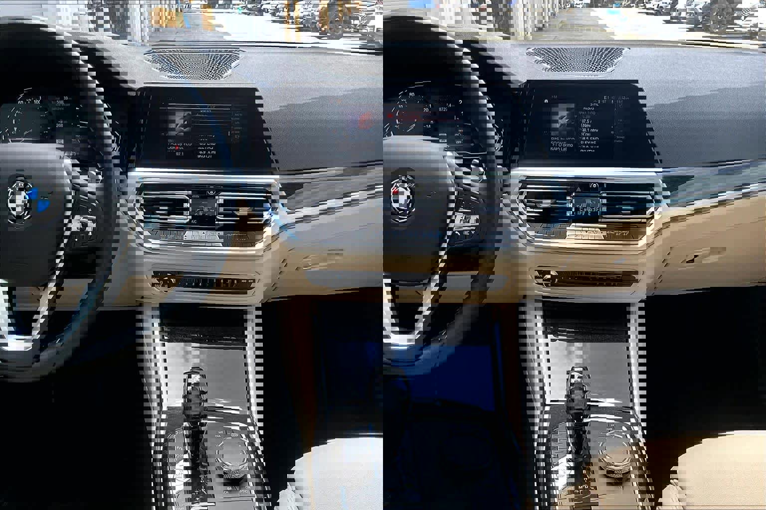 Used 2021 BMW 430i Coupe w/ Convenience Package image 10