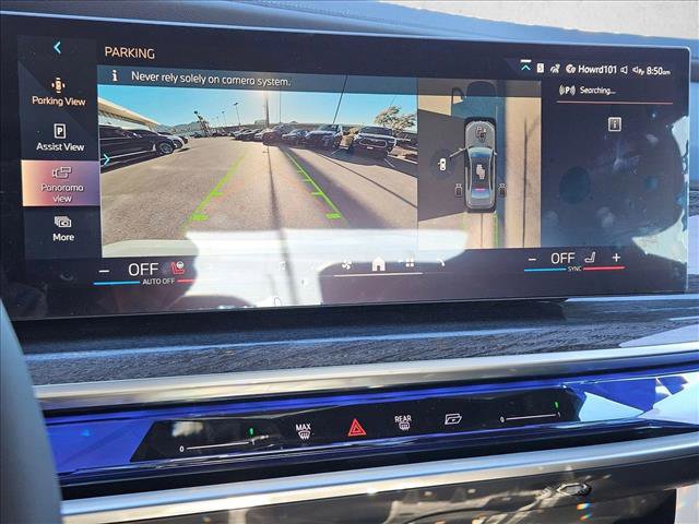 Used 2026 BMW i7 xDrive60 w/ Premium Package image 14