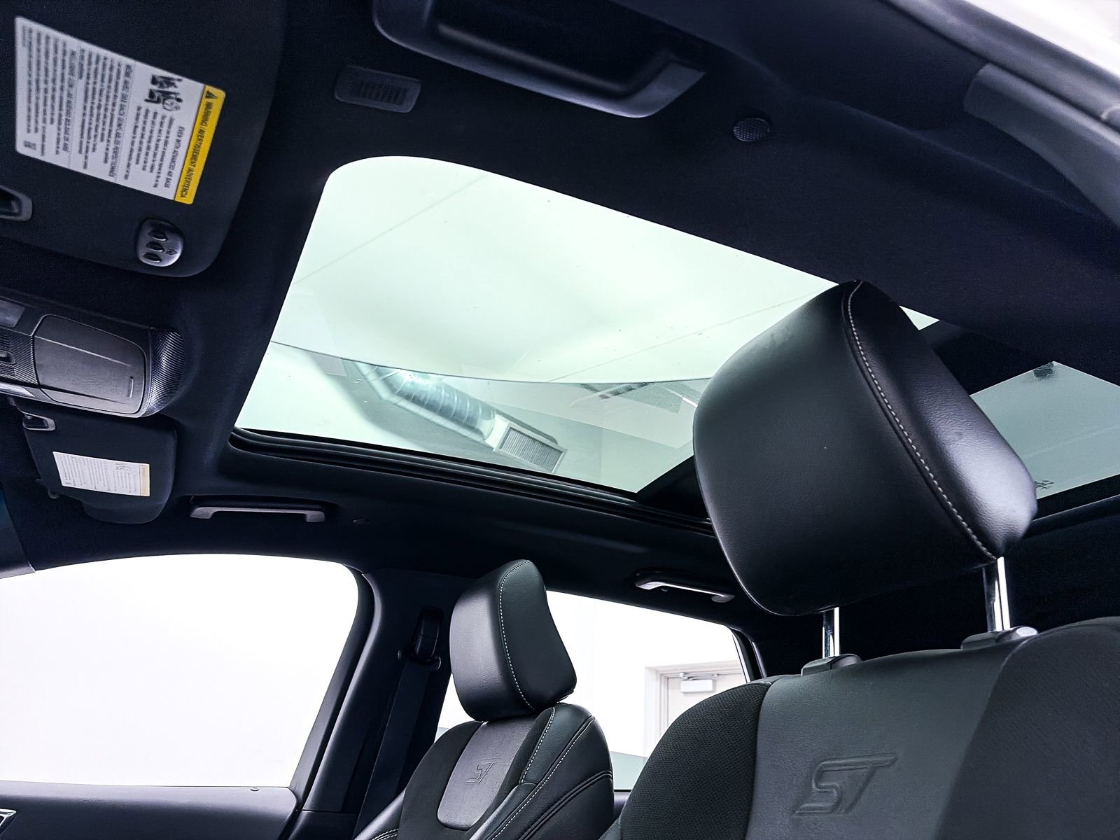 Used 2020 Ford Edge ST w/ Equipment Group 401A AWD/4WD image 5