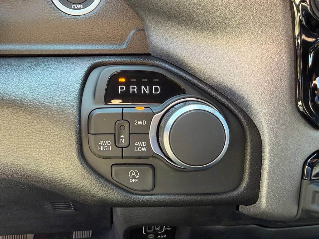 New 2026 RAM 1500 Express AWD/4WD image 20