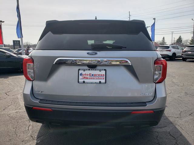Used 2021 Ford Explorer XLT image 4