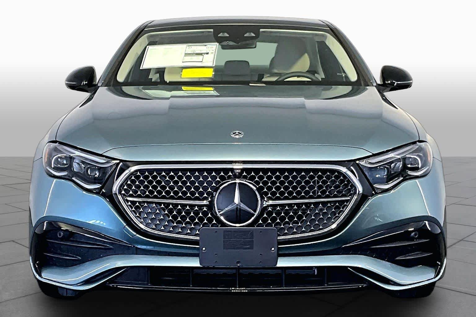 New 2026 Mercedes-Benz E 350 4MATIC Sedan image 2