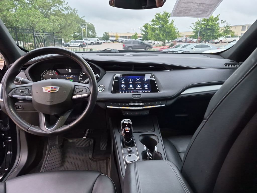 Used 2023 Cadillac XT4 Premium Luxury w/ Cold Weather Package FWD image 34