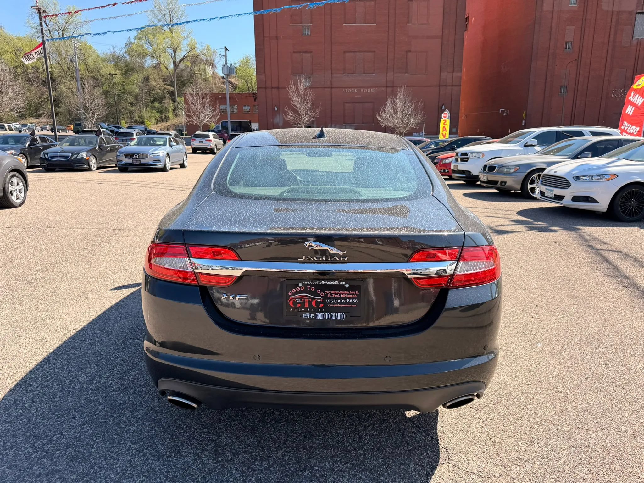 Used 2015 Jaguar XF Premium RWD image 5