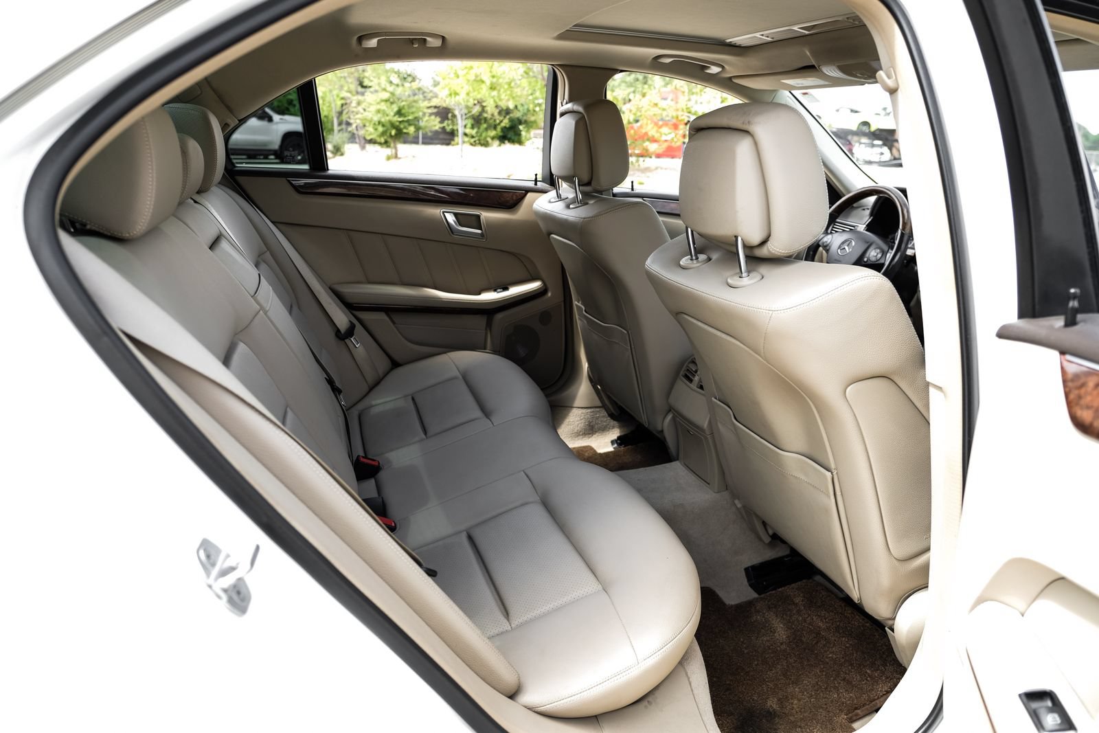 Used 2012 Mercedes-Benz E 350 Sedan image 33