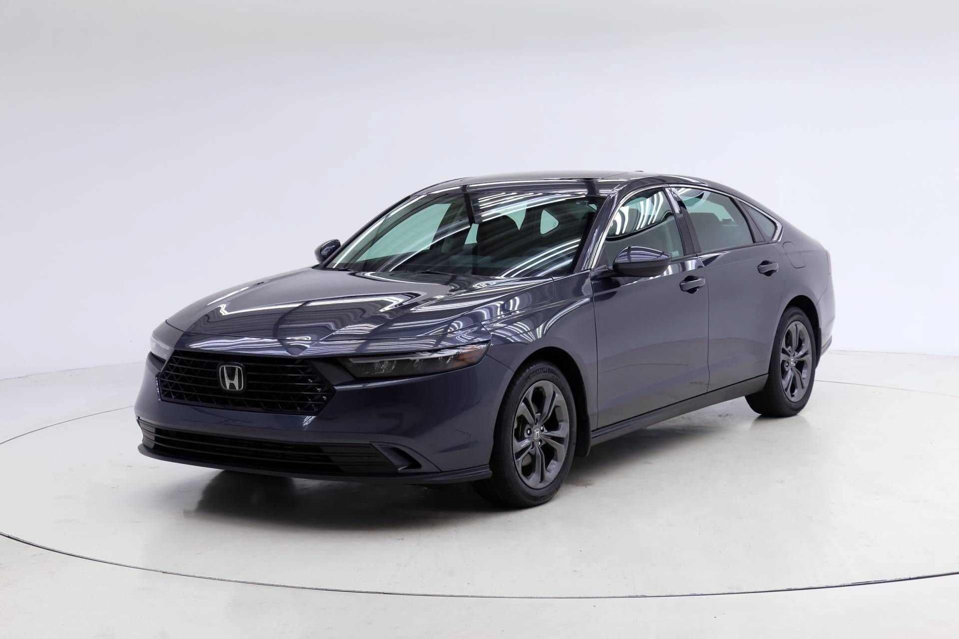 Certified 2023 Honda Accord EX image 1
