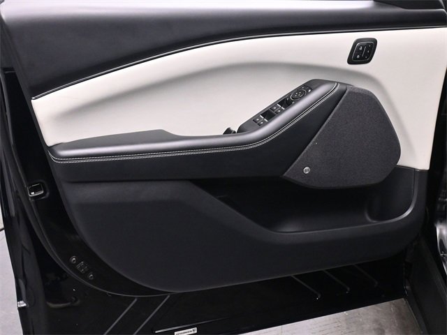 Used 2021 Ford Mustang Mach-E Premium image 9