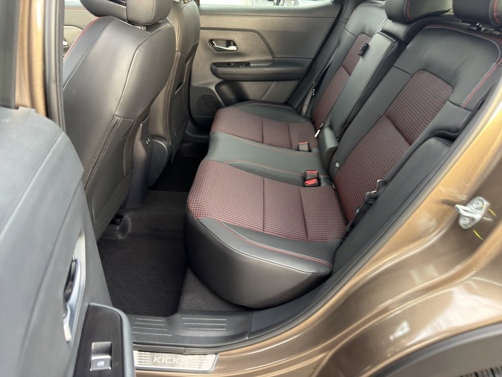 New 2026 Nissan Kicks SR w/ SR Premium Package image 31