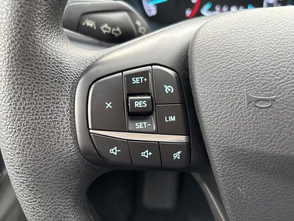 Used 2023 Ford Transit 350 XLT image 24