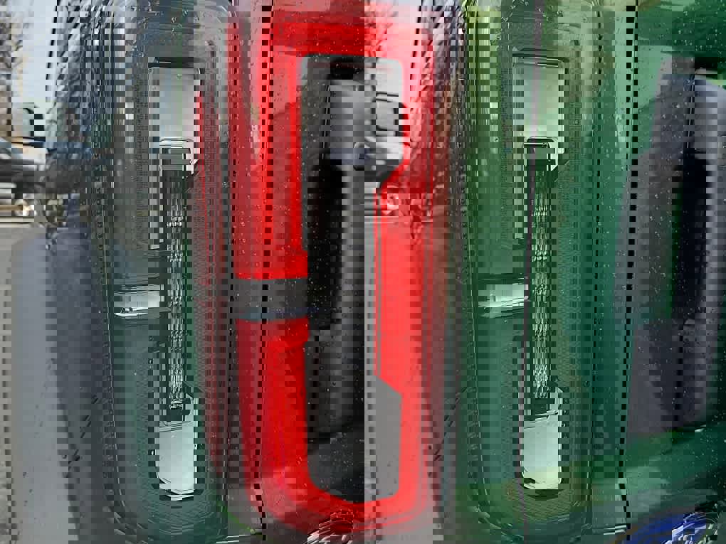 New 2025 Ford Bronco Badlands image 13