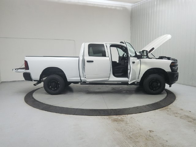 New 2026 RAM 2500 Tradesman AWD/4WD image 17