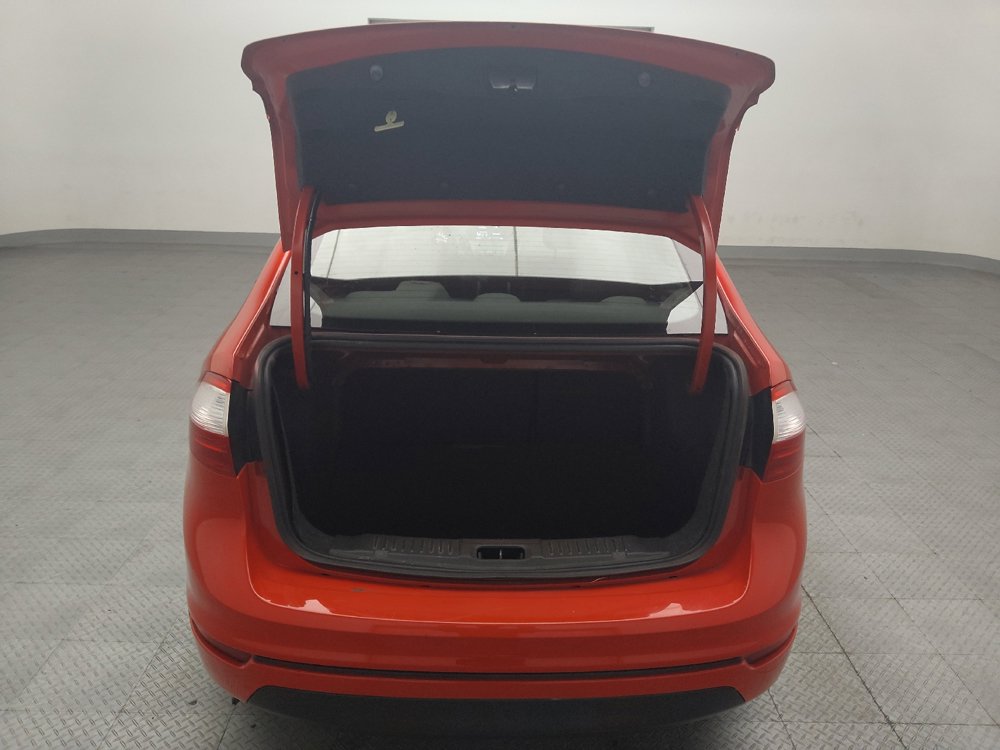 Used 2015 Ford Fiesta SE w/ Equipment Group 201A FWD image 29