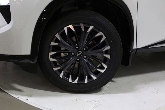 New 2026 Nissan Rogue Platinum w/ Platinum Premium Package image 2