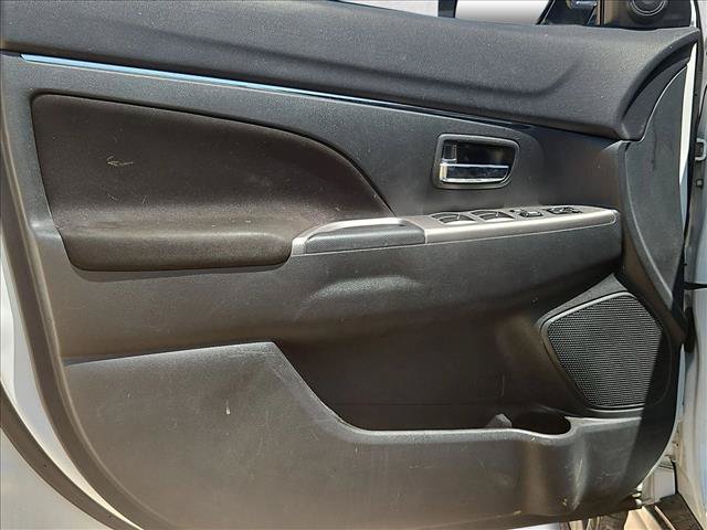 Used 2020 Mitsubishi Outlander Sport SE FWD image 10
