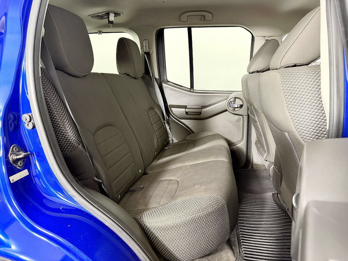 Used 2015 Nissan Xterra PRO-4X AWD/4WD image 44