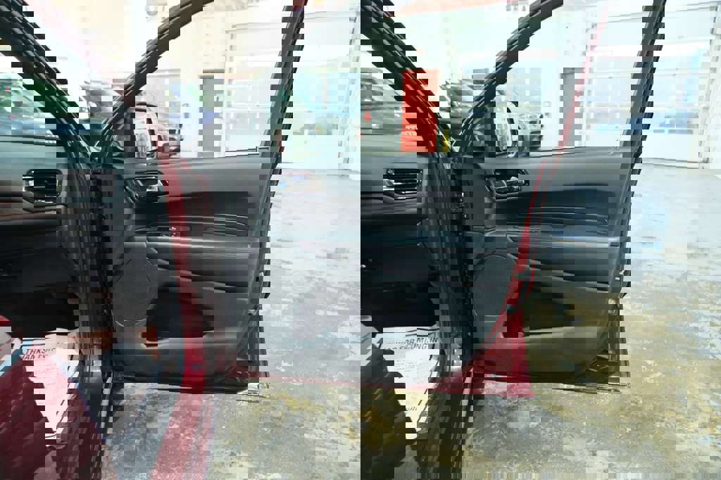 Used 2024 Dodge Durango GT image 36