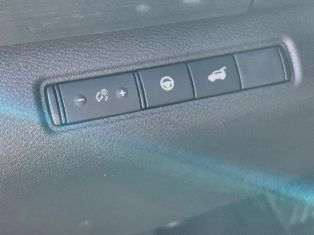 New 2026 Nissan Pathfinder SL FWD image 10