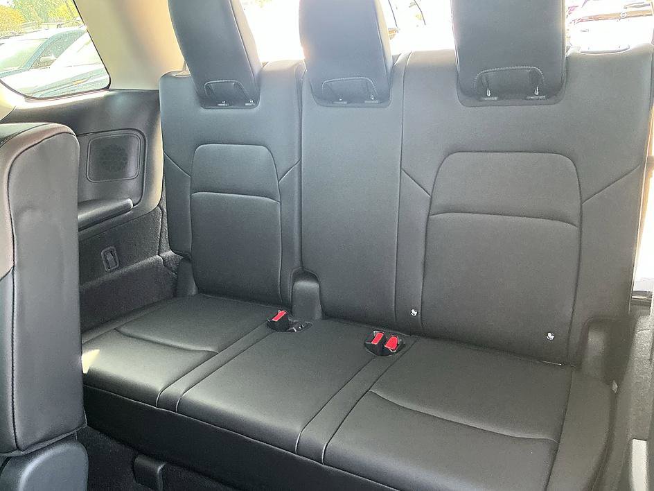 New 2026 Nissan Pathfinder Platinum image 23