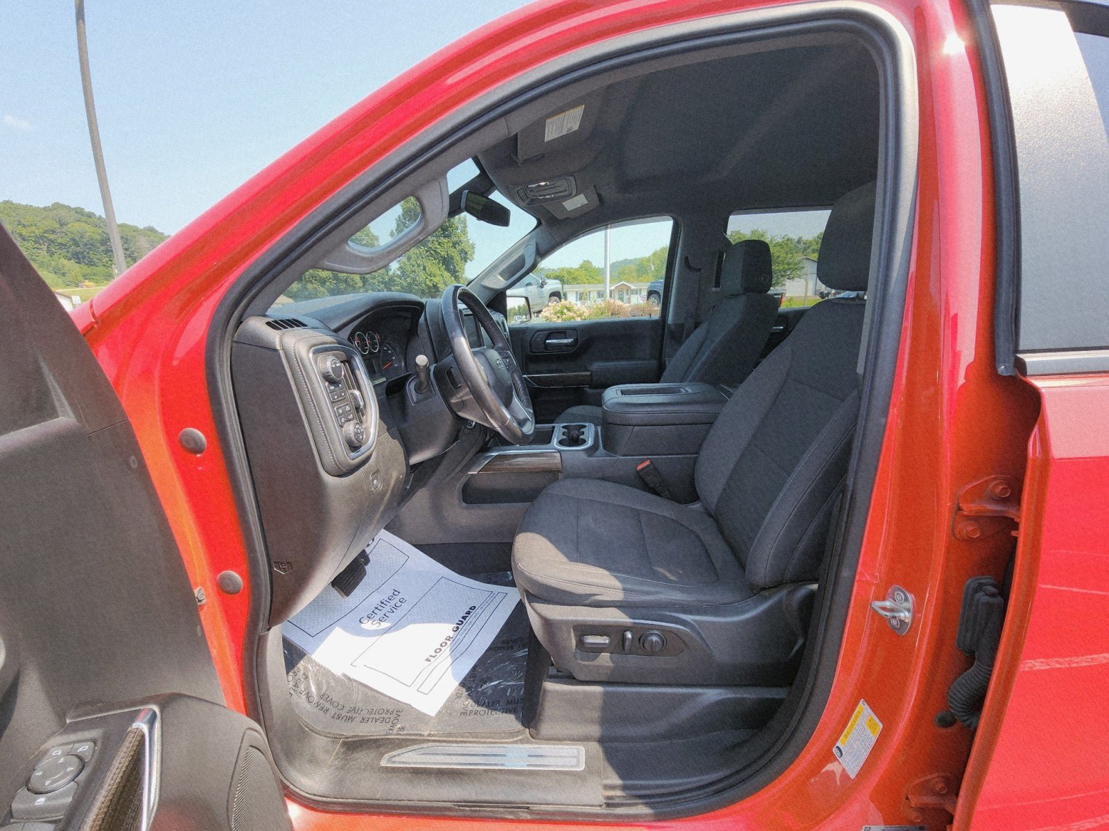 Used 2022 Chevrolet Silverado 1500 LT Trail Boss w/ Safety Package AWD/4WD image 29