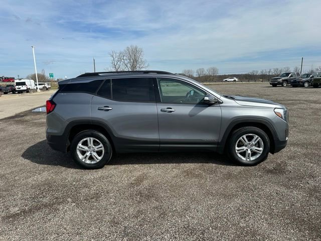 Used 2020 GMC Terrain SLE w/ Driver Convenience Package image 3