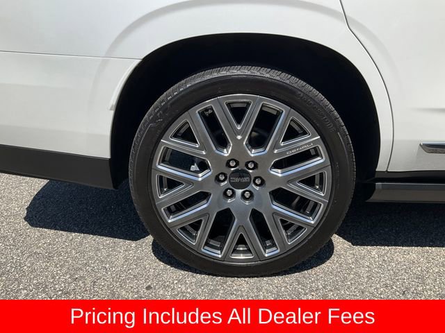 Used 2025 GMC Yukon Denali Ultimate AWD/4WD image 31