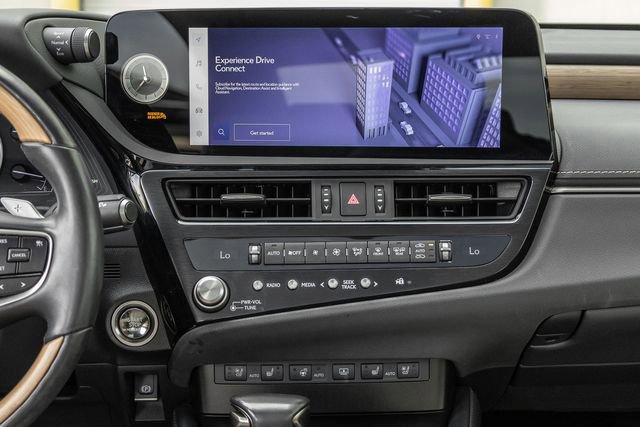 Used 2024 Lexus ES 350 Luxury image 7