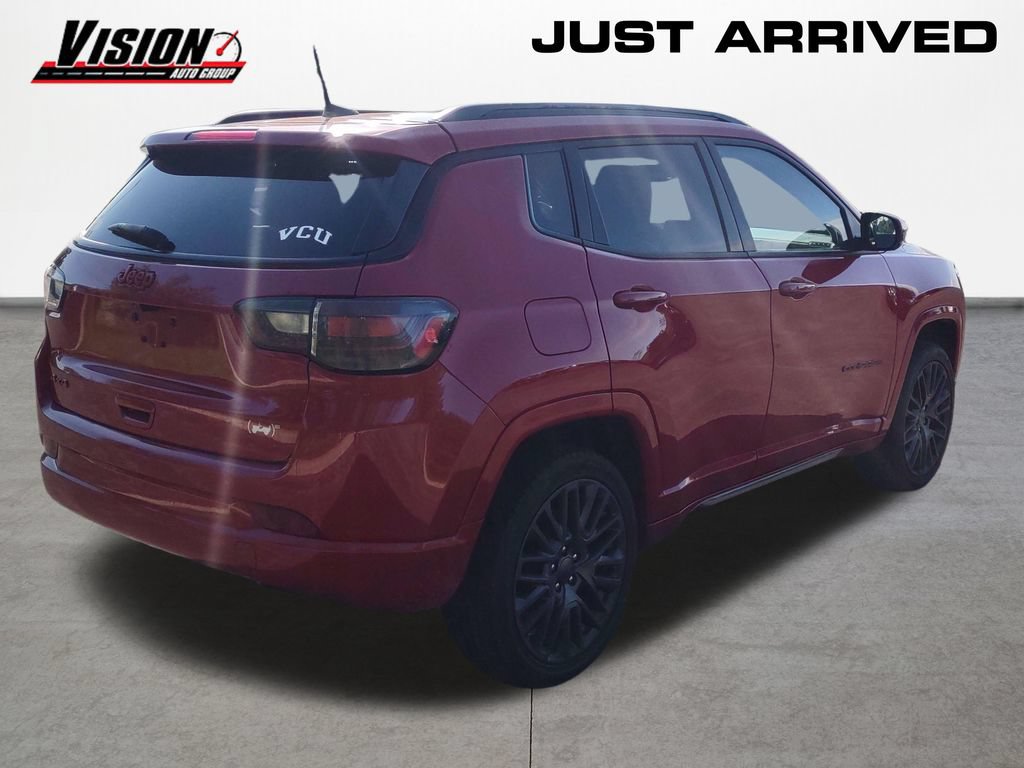 Used 2022 Jeep Compass Limited w/ (RED) Package AWD/4WD image 5