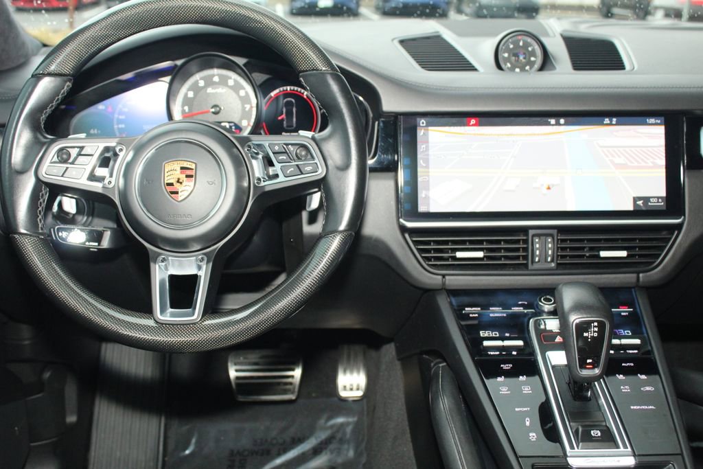 Used 2019 Porsche Cayenne Turbo AWD/4WD image 6