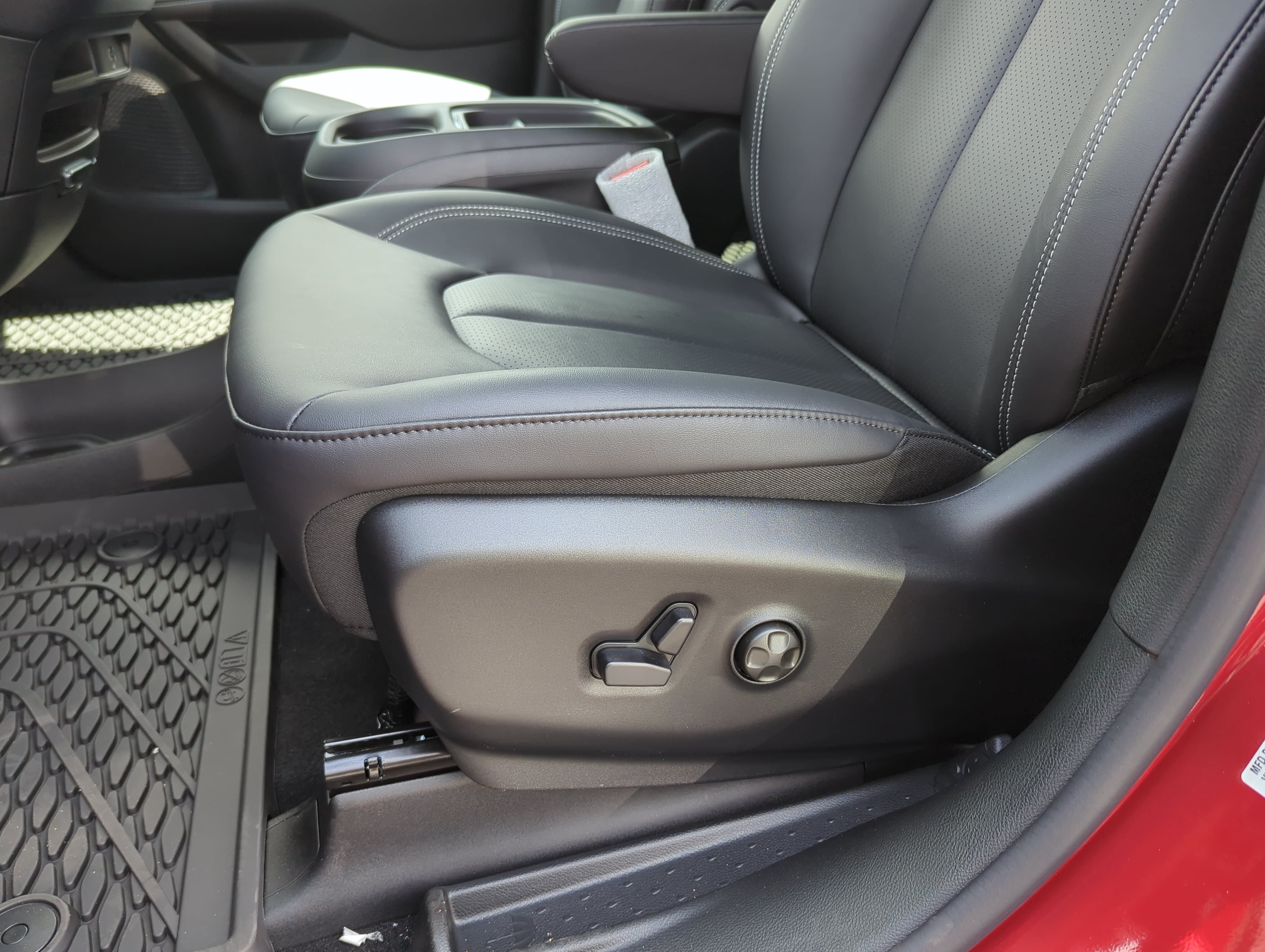 New 2027 Chrysler Pacifica Select AWD/4WD image 27