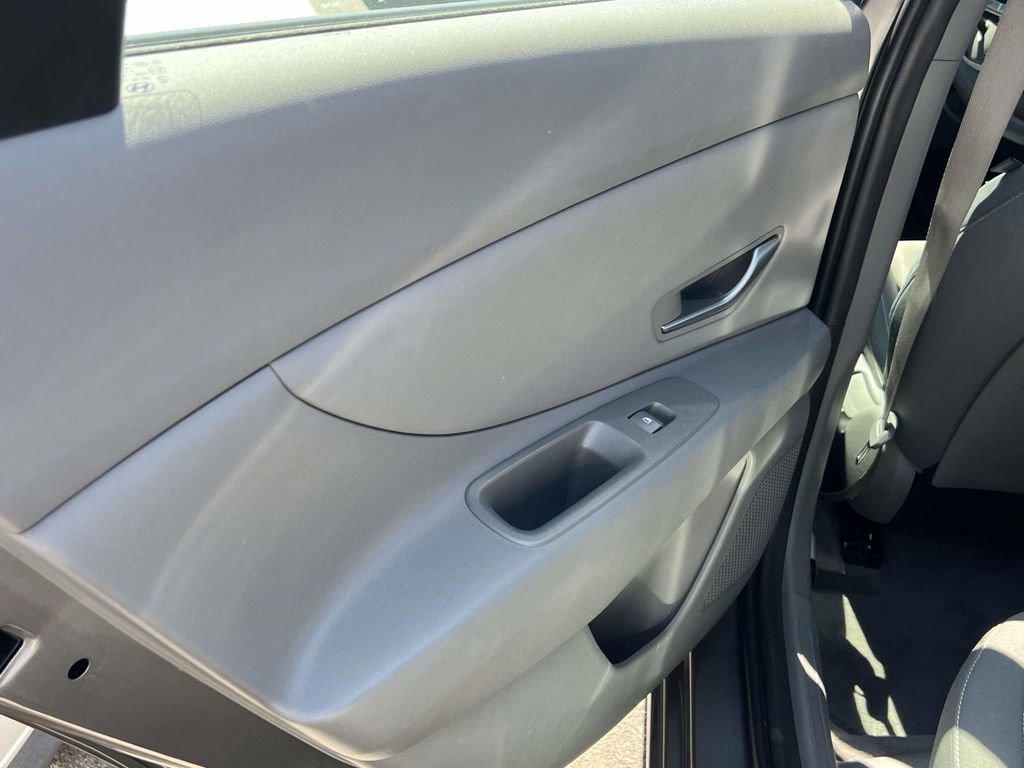 Certified 2023 Hyundai Elantra SEL w/ Convenience Package FWD image 12
