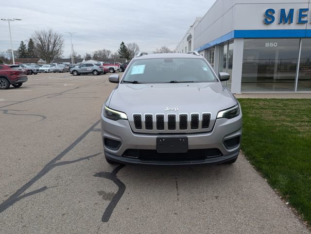 Used 2020 Jeep Cherokee Latitude AWD/4WD image 3