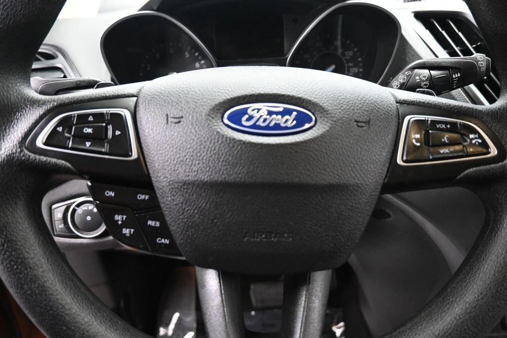 Used 2017 Ford Escape SE AWD/4WD image 12