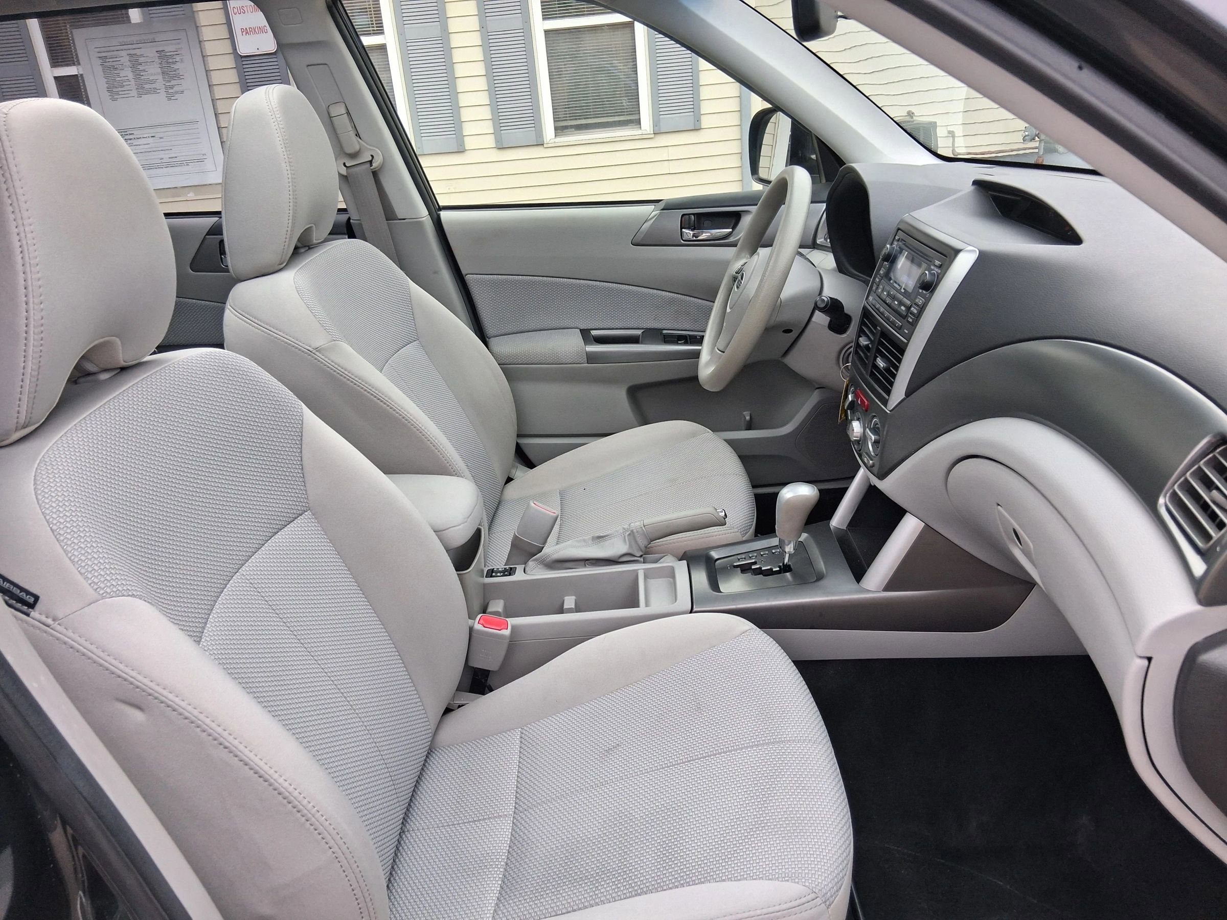 Used 2012 Subaru Forester 2.5X Premium w/ Popular Pkg 3 AWD/4WD image 23