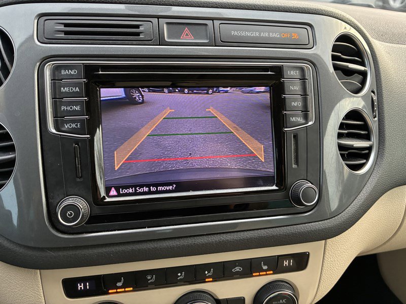 Used 2016 Volkswagen Tiguan SEL image 11
