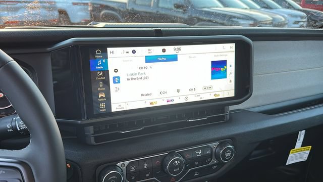New 2026 Jeep Gladiator Sport AWD/4WD image 14