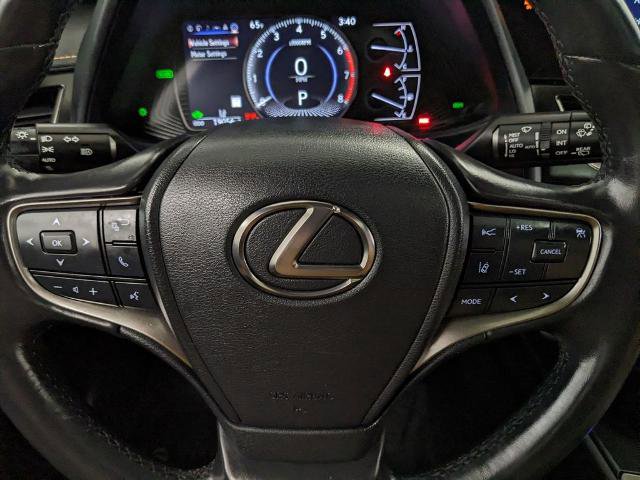 Used 2024 Lexus UX 250h AWD w/ Premium Package image 11
