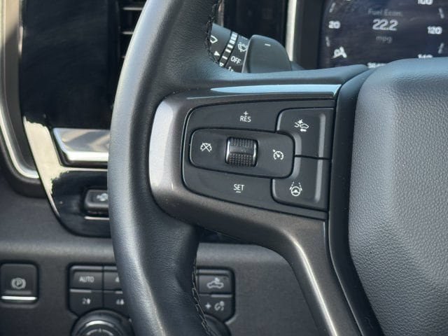 Used 2025 Chevrolet Silverado 1500 High Country AWD/4WD image 14