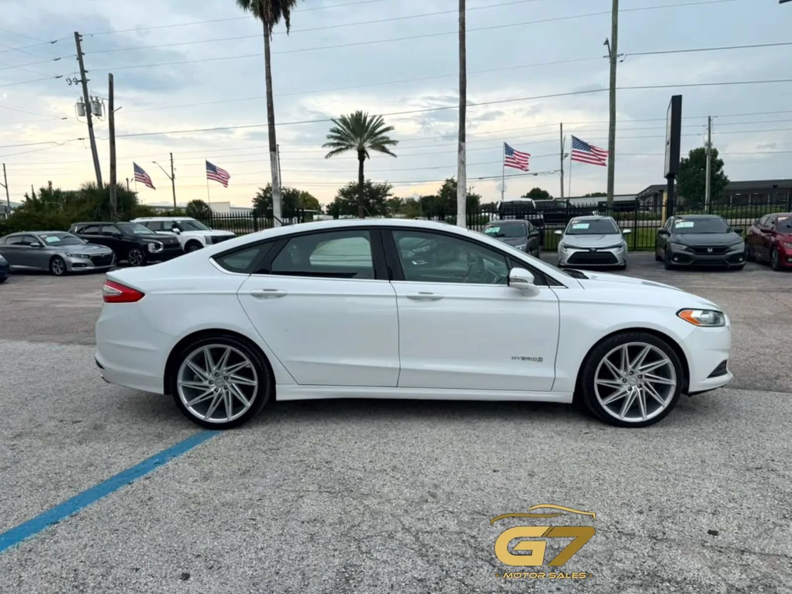 Used 2016 Ford Fusion SE FWD image 5