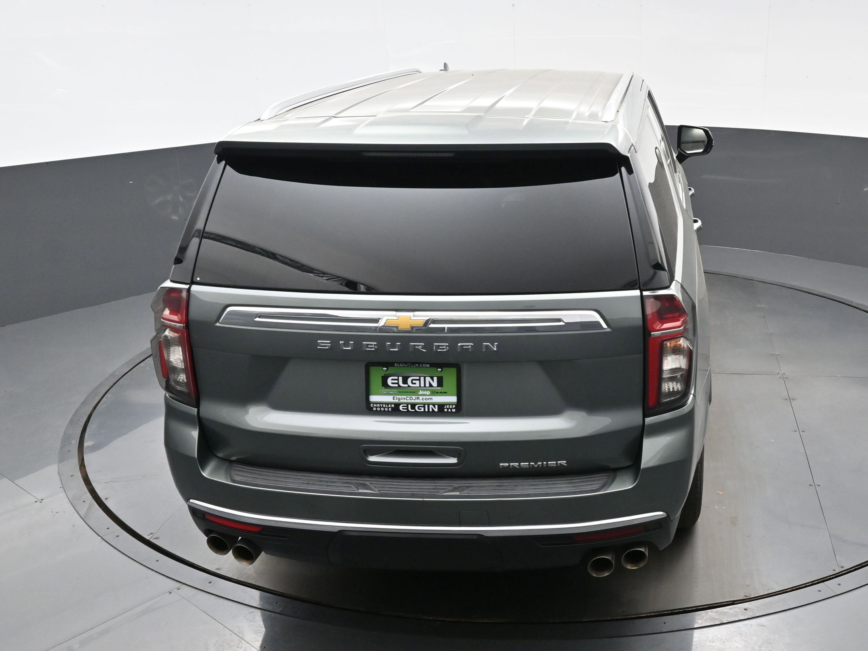 Used 2023 Chevrolet Suburban Premier AWD/4WD image 37